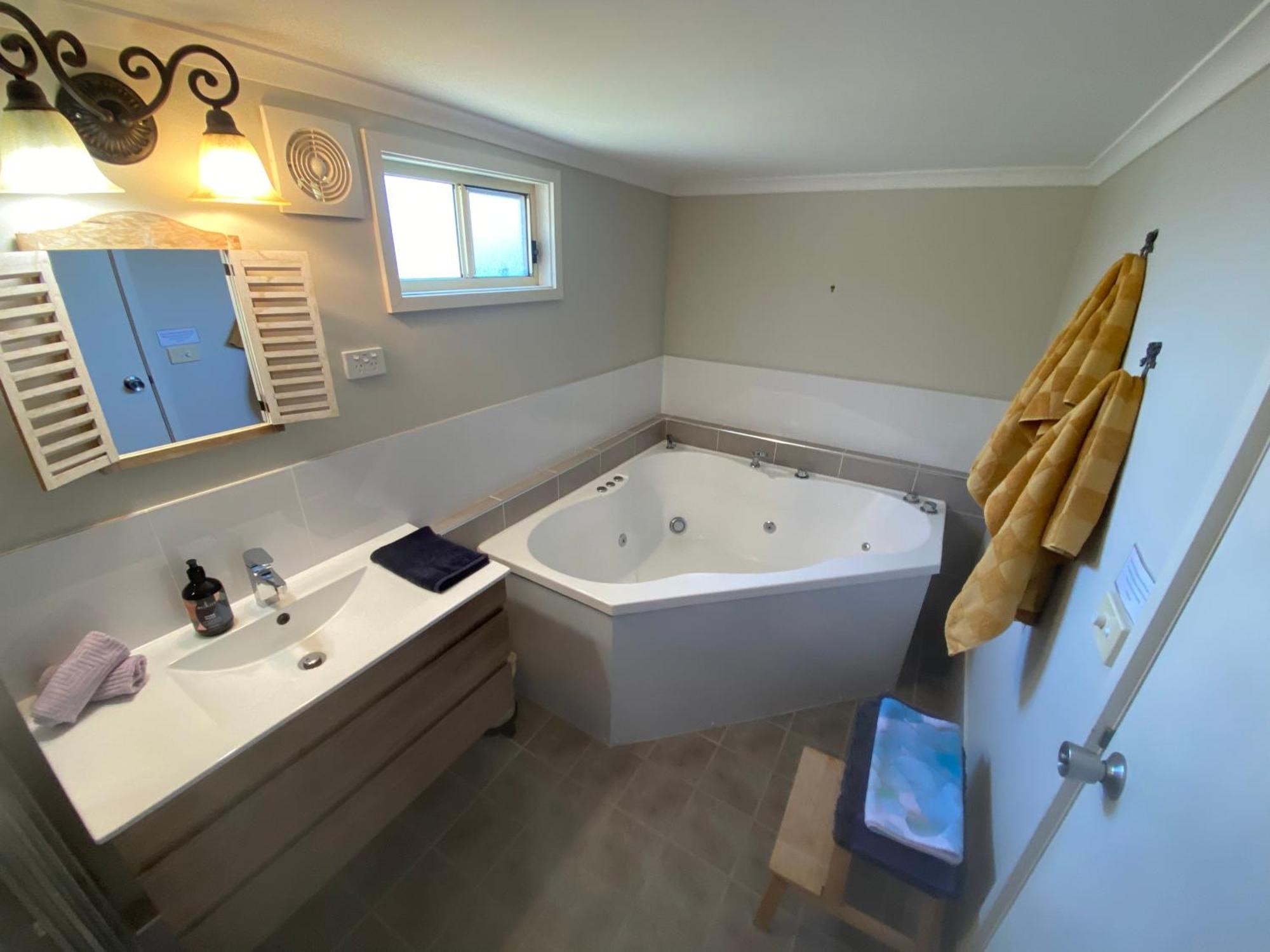 Churchill'S B&B Twin Spa Getaway Studio Swansea Exterior foto